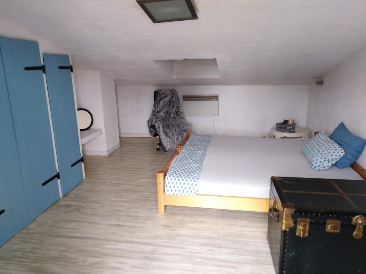 Apartment Ammonite Премантура Екстериор снимка
